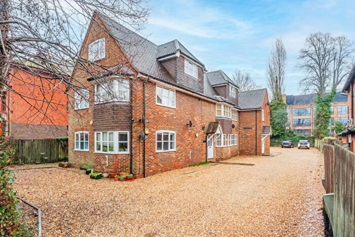 1 Bedroom Apartment For Sale In Beaconsfield Road, St. Albans, Hertfordshire, AL1