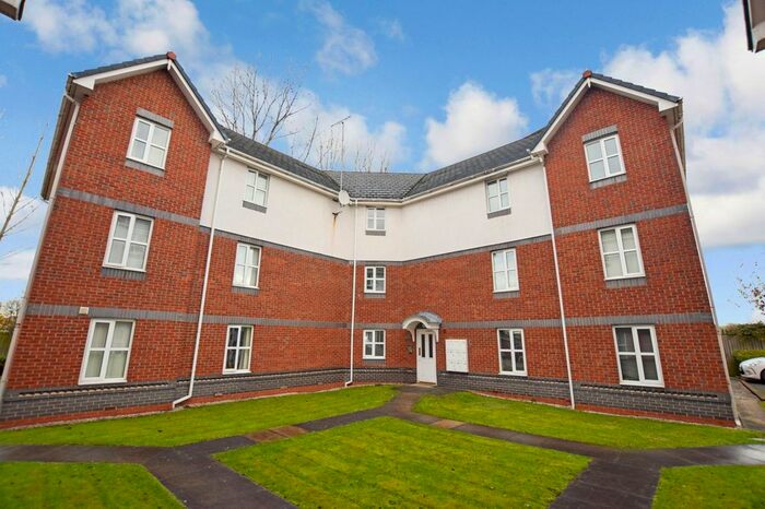 2 Bedroom Flat To Rent In Cromwell Avenue, Sandringham Gardens, Denton, Stockport, SK5