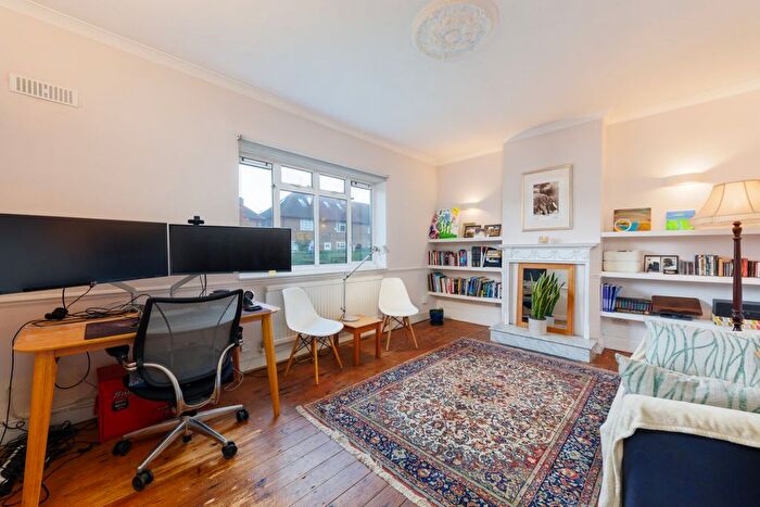 1 Bedroom Property To Rent In Dover House Road, Roehampton, SW15