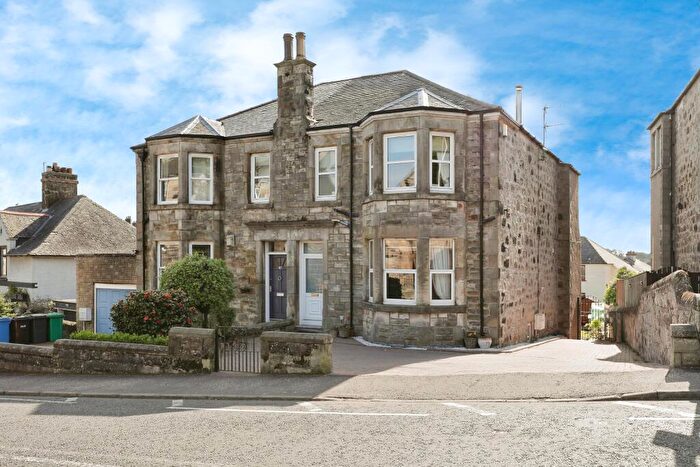 4 Bedroom Semi-Detached House For Sale In Cromwell Road, Burntisland, KY3
