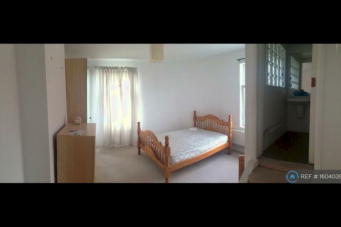 2 Bedroom Terraced House To Rent In Kilnhurst Road, Rawmarsh, Rotherham, S62