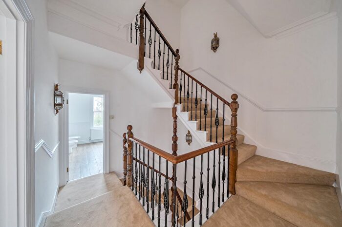 4 Bedroom Terraced House To Rent In Alexandra Park Road, Muswell Hill, N10