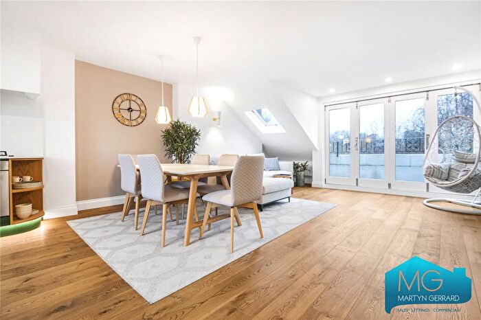 2 Bedroom Flat For Sale In Carlingford Road, Hampstead, London, NW3