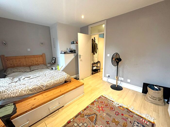 1 Bedroom Flat To Rent In Wicklow Street, London, WC1X