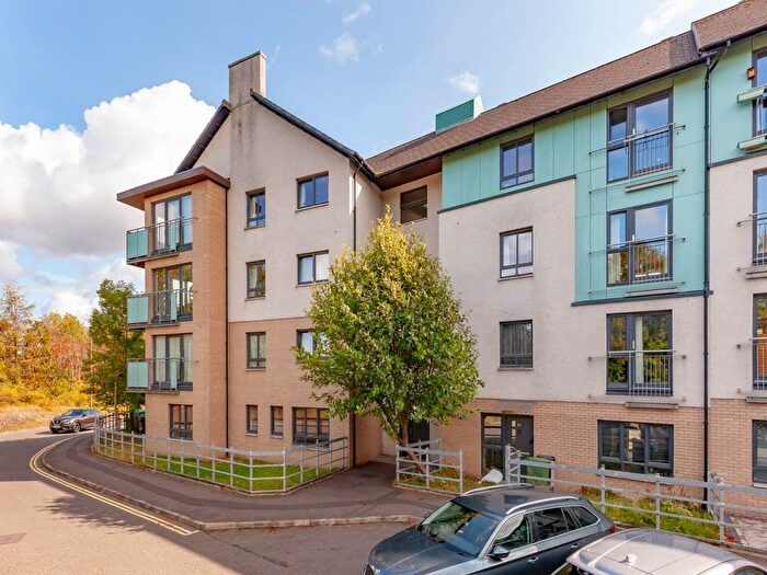 2 Bedroom Flat To Rent In Harvesters Way, Wester Hailes, Edinburgh, EH14
