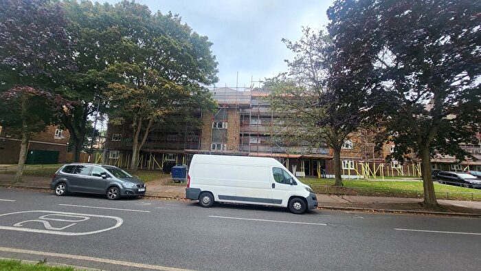 1 Bedroom Flat To Rent In Middle Park Avenue, London, SE9