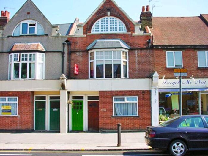 1 Bedroom Maisonette For Sale In Kingston Road, New Malden, KT3