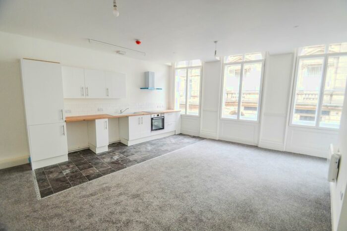 2 Bedroom Flat To Rent In Flat, Silver Street, Hull, HU1