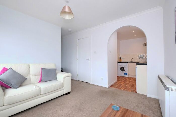 Studio To Rent In Headland Court, Aberdeen, AB10