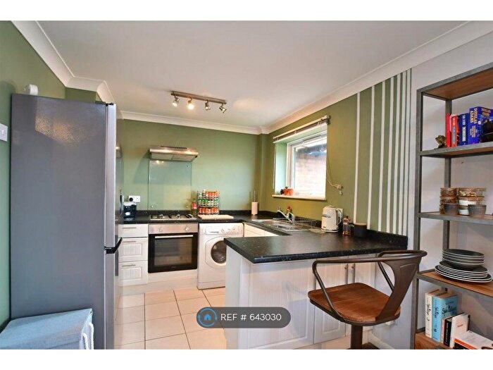 Studio To Rent In Ravenscroft, Peacehaven, BN10