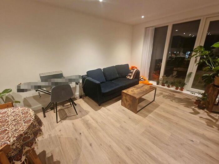 1 Bedroom Apartment To Rent In Blenheim Mansions, Mary Neuner Road, London, N8