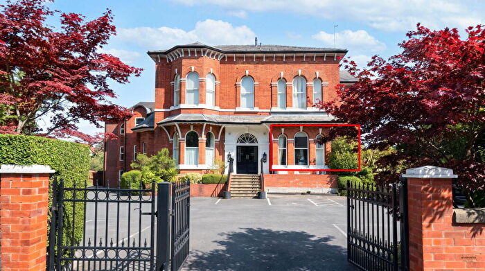2 Bedroom Flat For Sale In Westdene, Park Crescent, Hesketh Park, Southport, PR9