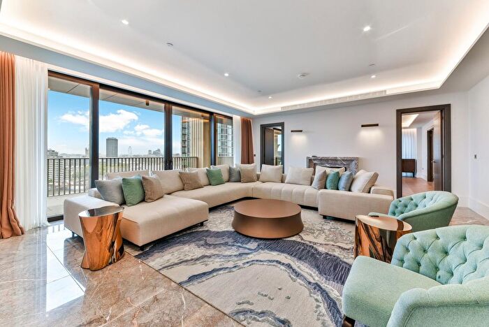 6 Bedroom Flat To Rent In Chairmans Collection, Thames City, London, SW8