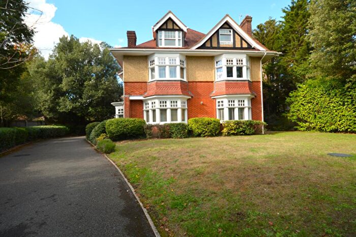 2 Bedroom Flat To Rent In Bournemouth, Close To Town Centre, BH8