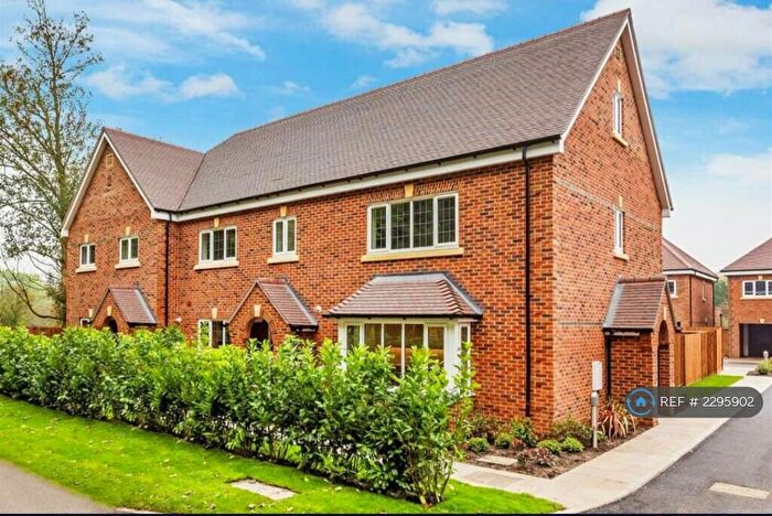 3 Bedroom End Of Terrace House To Rent In Woodroffe Close, Ash, Aldershot, GU12