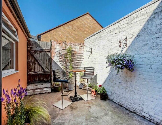 3 Bedroom Terraced House To Rent In Clifton Street, Margate, CT9