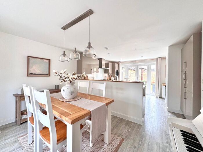 4 Bedroom Detached House For Sale In The Dyggel, Stanford In The Vale, SN7