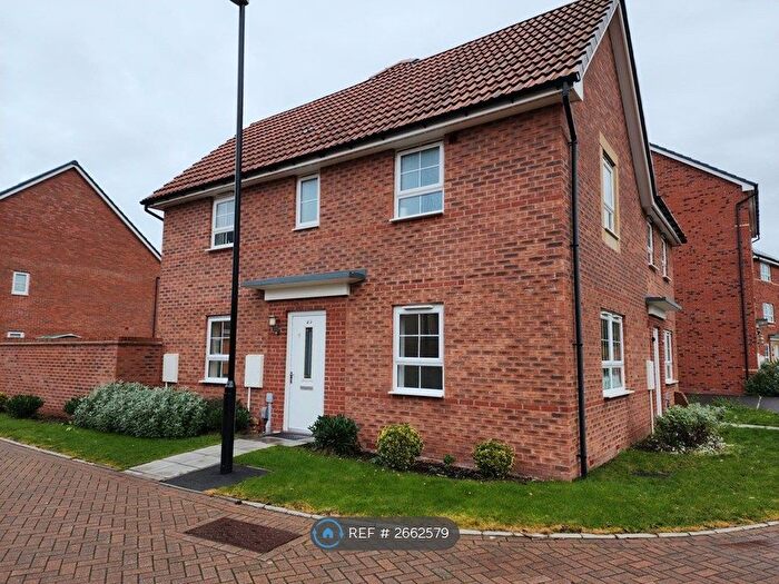 3 Bedroom Semi-detached House To Rent In Lapwing Place, Coventry, CV4
