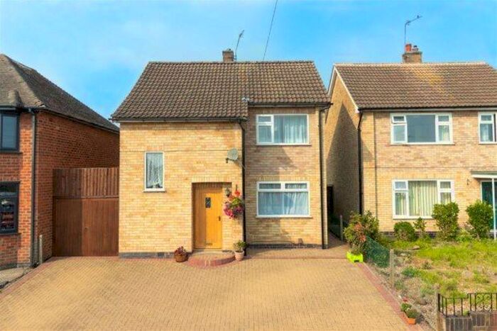 3 Bedroom Detached House To Rent In Lyngate Avenue, Leicester, LE4