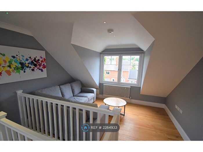2 Bedroom Flat To Rent In Addington Road, Reading, RG1