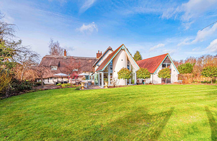 5 Bedroom Detached House For Sale In The Green, Edlesborough, LU6