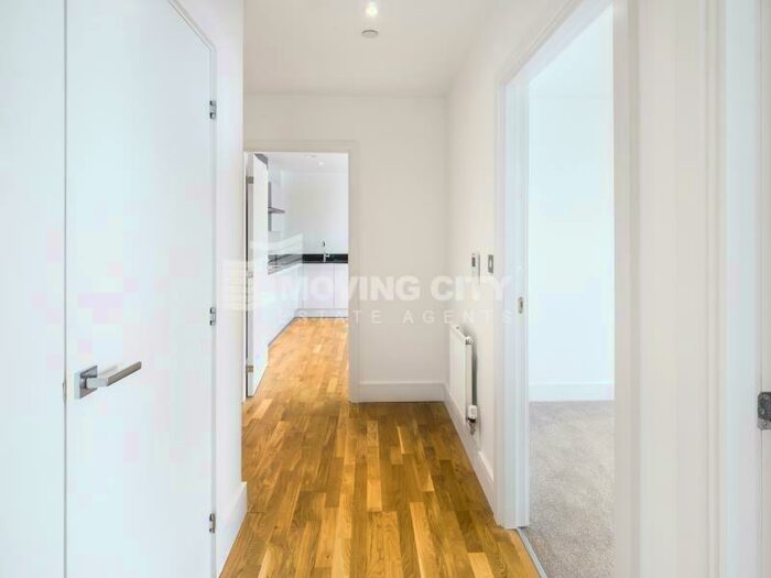 2 Bedroom Apartment To Rent In City View Point, Leven Road, Poplar, E14