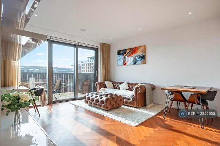 1 Bedroom Flat To Rent In New Union Square, London, SW11