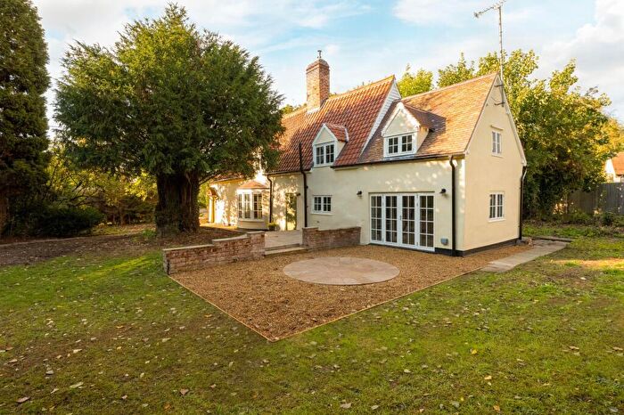 3 Bedroom Detached House For Sale In High Street, Thurleigh, MK44