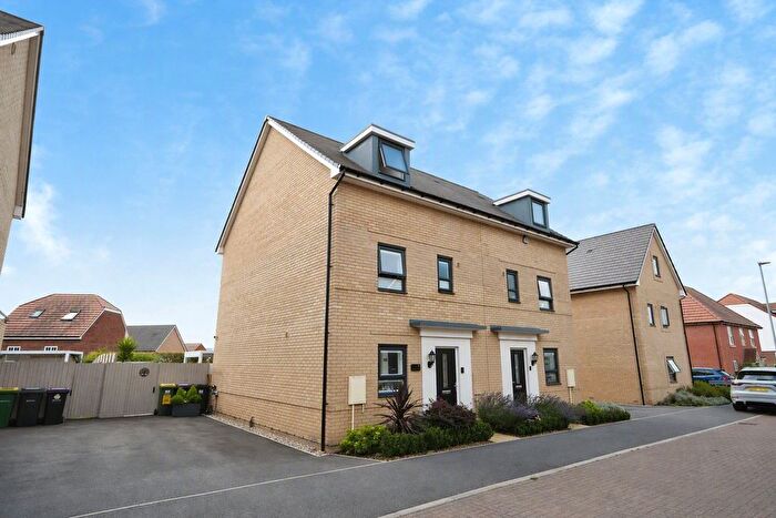 4 Bedroom Semi-Detached House For Sale In Bartons Avenue, Hullbridge, Hockley, Essex, SS5