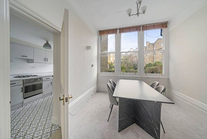 1 Bedroom Flat To Rent In Finborough Road, Chelsea, London, SW10