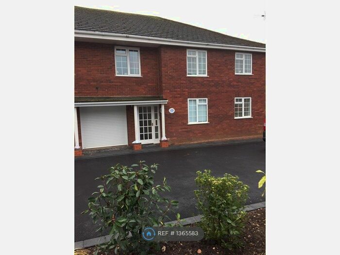2 Bedroom Flat To Rent In The Moorings, Stafford, ST17