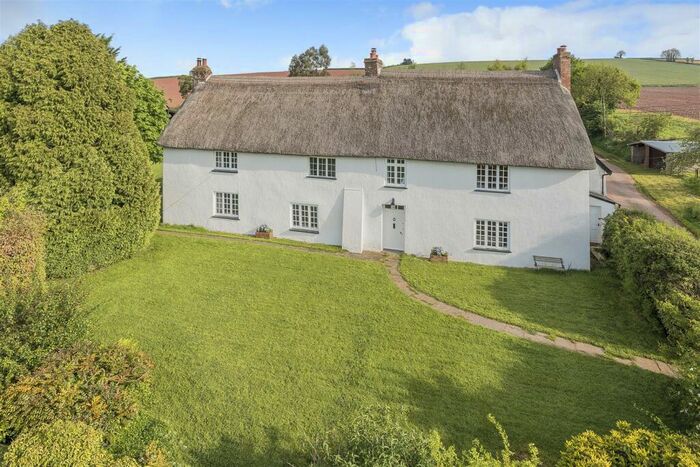 6 Bedroom Detached House For Sale In Crediton, EX17