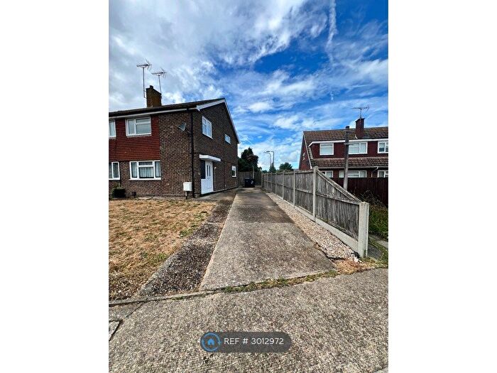 3 Bedroom Semi Detached House To Rent In The Silvers, Broadstairs, CT10