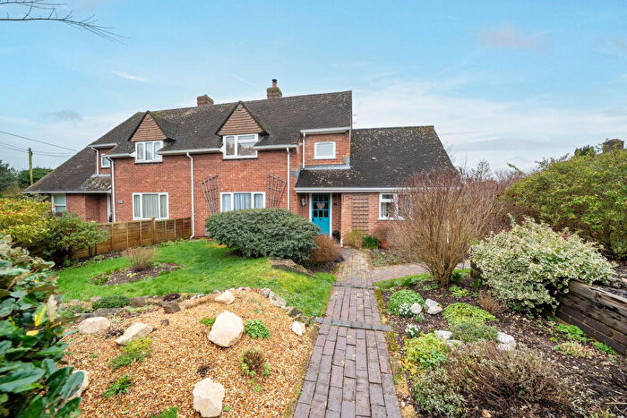 3 Bedroom Semi-Detached House For Sale In Fairfield, Whitchurch, RG28