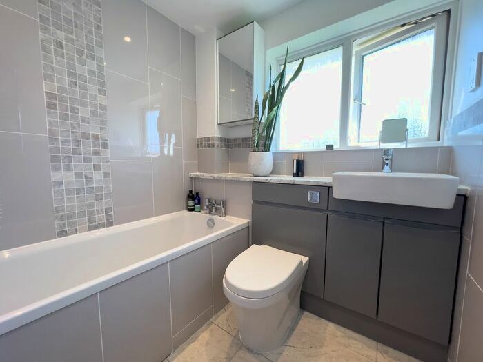 3 Bedroom Semi-Detached House For Sale In Wordsworth Rise, East Grinstead, RH19