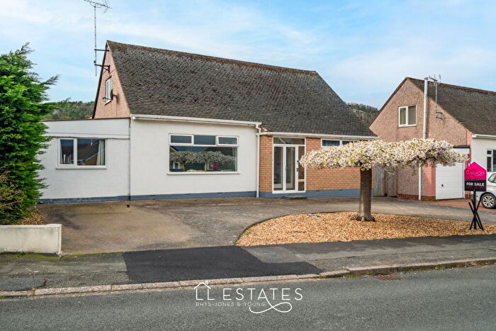 4 Bedroom Detached Bungalow For Sale In Bryn Twr, Abergele, LL22
