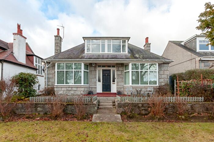 5 Bedroom Detached House For Sale In North Deeside Road, Cults, Aberdeen, AB15