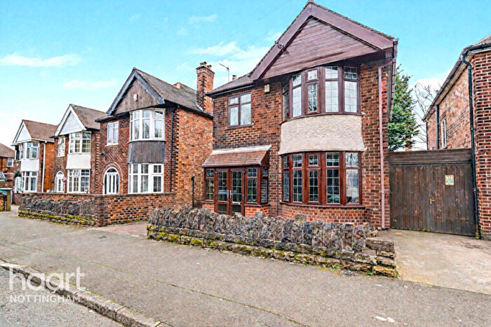 3 Bedroom Detached House For Sale In Grassington Road, Nottingham, NG8