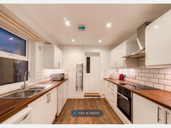 4 Bedroom Terraced House To Rent In Hilda Road, London, E16