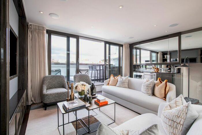 3 Bedroom Maisonette To Rent In Prince Of Wales Terrace, London, W8