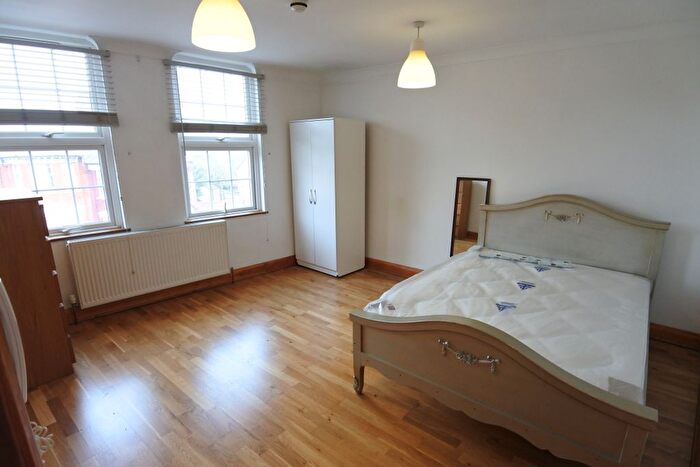 Studio To Rent In Burnley Road, Dollis Hill, NW10