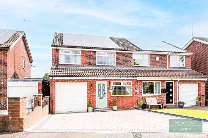 3 Bedroom Semi-Detached House For Sale In Sherburn Way, Gateshead, NE10