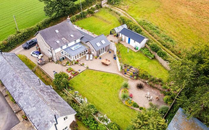 4 Bedroom Detached House For Sale In Blaenllanarth, Mydroilyn, Lampeter, SA48