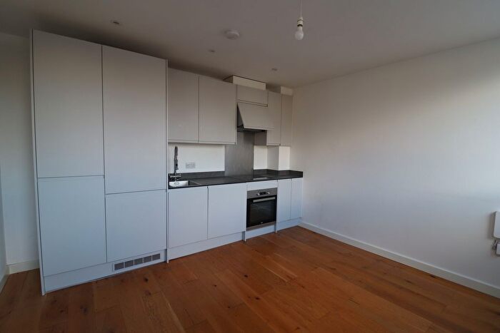 1 Bedroom Flat To Rent In The Gore, Basildon, SS14