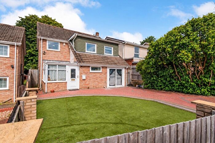 5 Bedroom Detached House For Sale In Fairmead Way, Peterborough, PE3