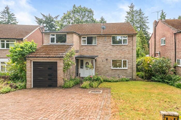 4 Bedroom Detached House For Sale In Camberley, Surrey, GU15