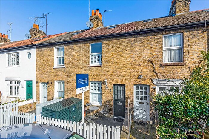 2 Bedroom Terraced House For Sale In Rosedale Road, Richmond, TW9