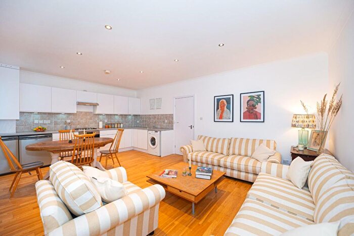 1 Bedroom Flat For Sale In Milkwell Yard, London, SE5