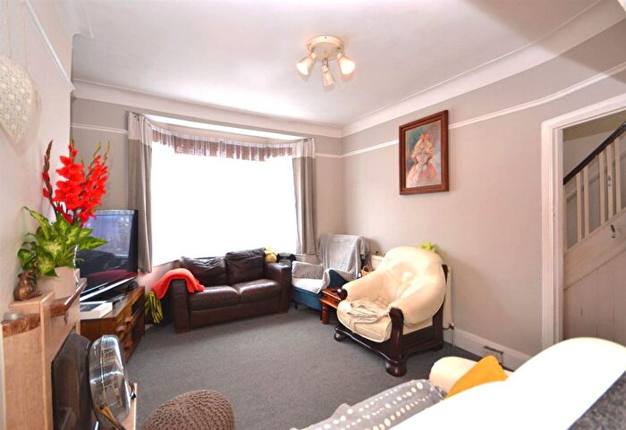 4 Bedroom End Of Terrace House To Rent In Farmilo Road, London, E17