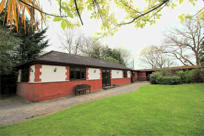 1 Bedroom Bungalow To Rent In Blind Lane, CM12